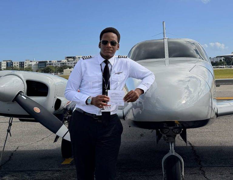 18-Year-Old Nigerian, Muhammad Aminu Sani, Becomes One of the Youngest Licensed Commercial Pilots in Nigeria’s Aviation History